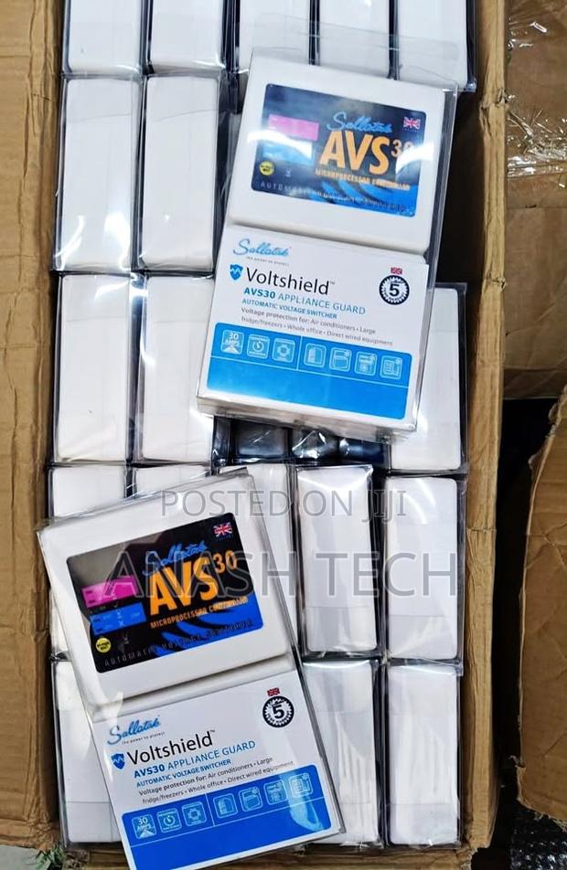 Avs30 Sollatek Top 30 Amps(Avs30) Automatic Voltage Controller - main view