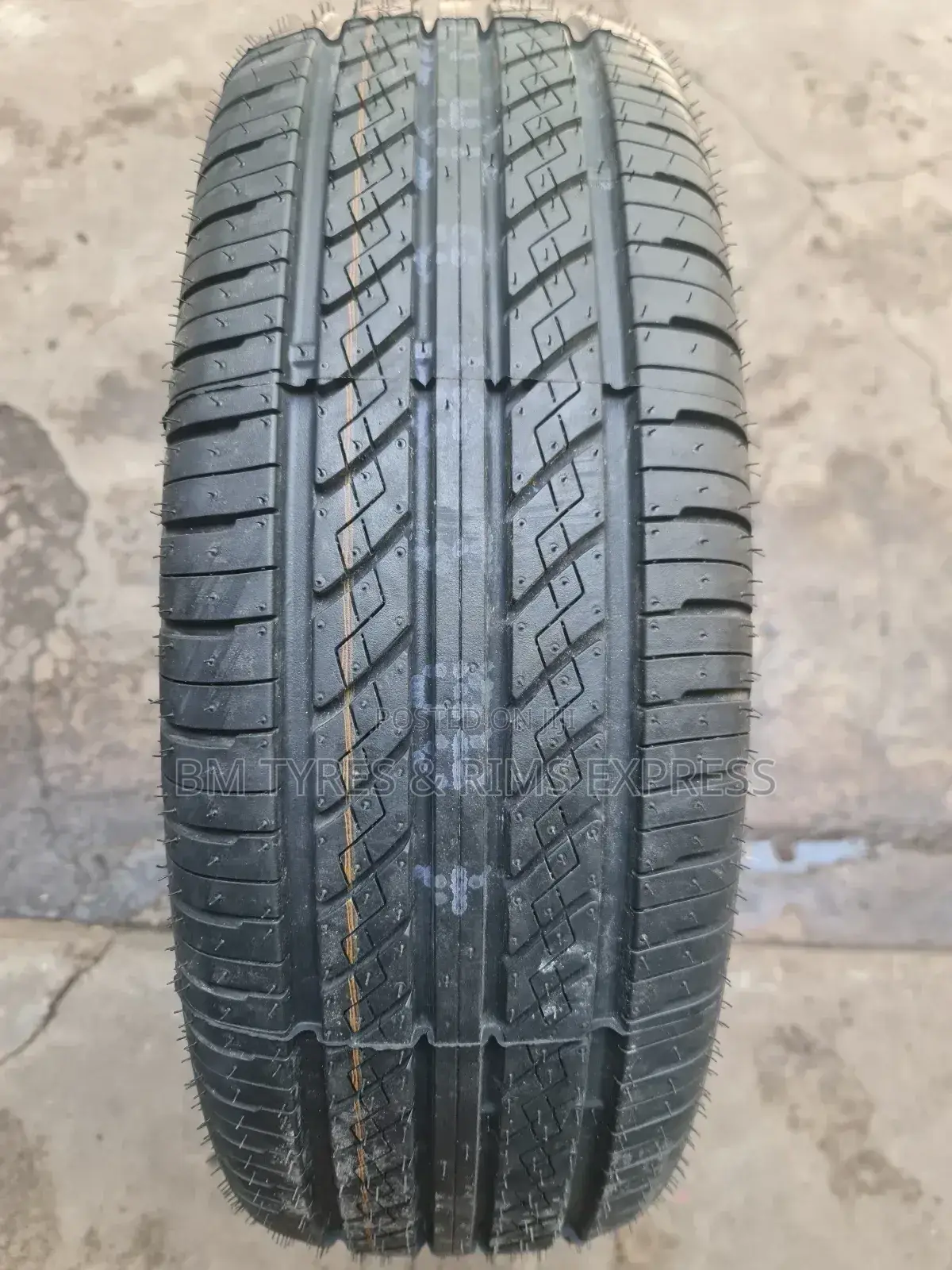 205 /65 R16 Achilles Tyres (Indonesia)