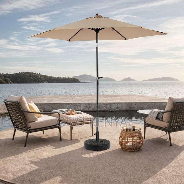 Outdoor Sun Umbrella; Outdoor Terrace Hand-Crank Sunshade Parasol