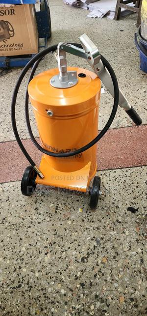 Grease Bucket Machine Manually Operated - main view