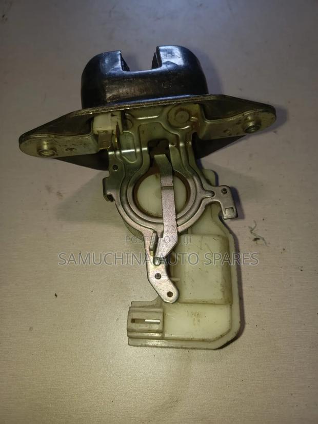 Boot Lock Honda Cr-v Re4 - main view
