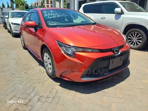 Toyota Corolla SE (1.8L 4cyl 6M) 2019 Red
