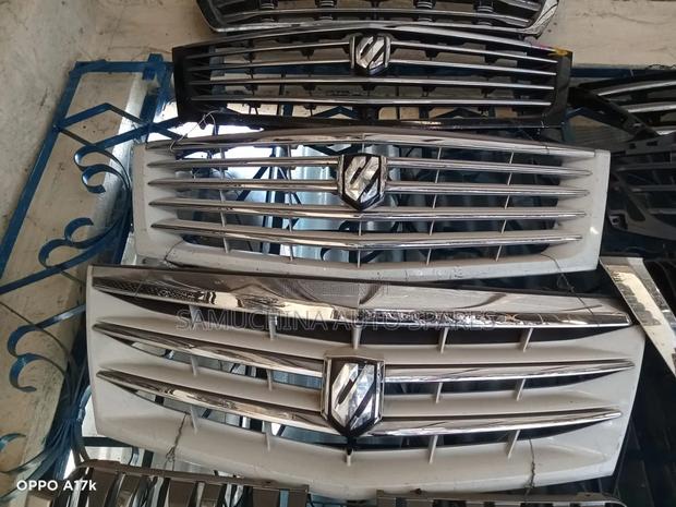 Grill Toyota Alphard