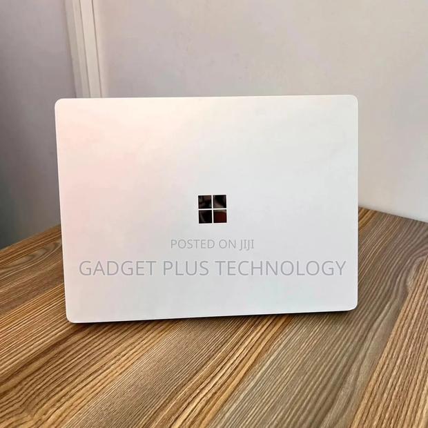 Laptop Microsoft Surface Go 16GB Intel Core I5 SSD 256GB - thumbnail 4