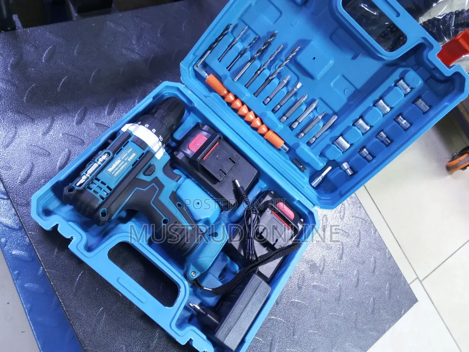 Makita Cordless Drill 26v