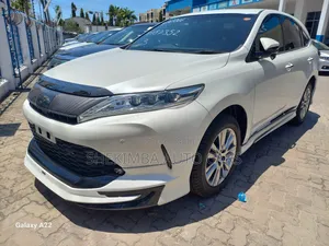 Toyota Harrier 2019 White