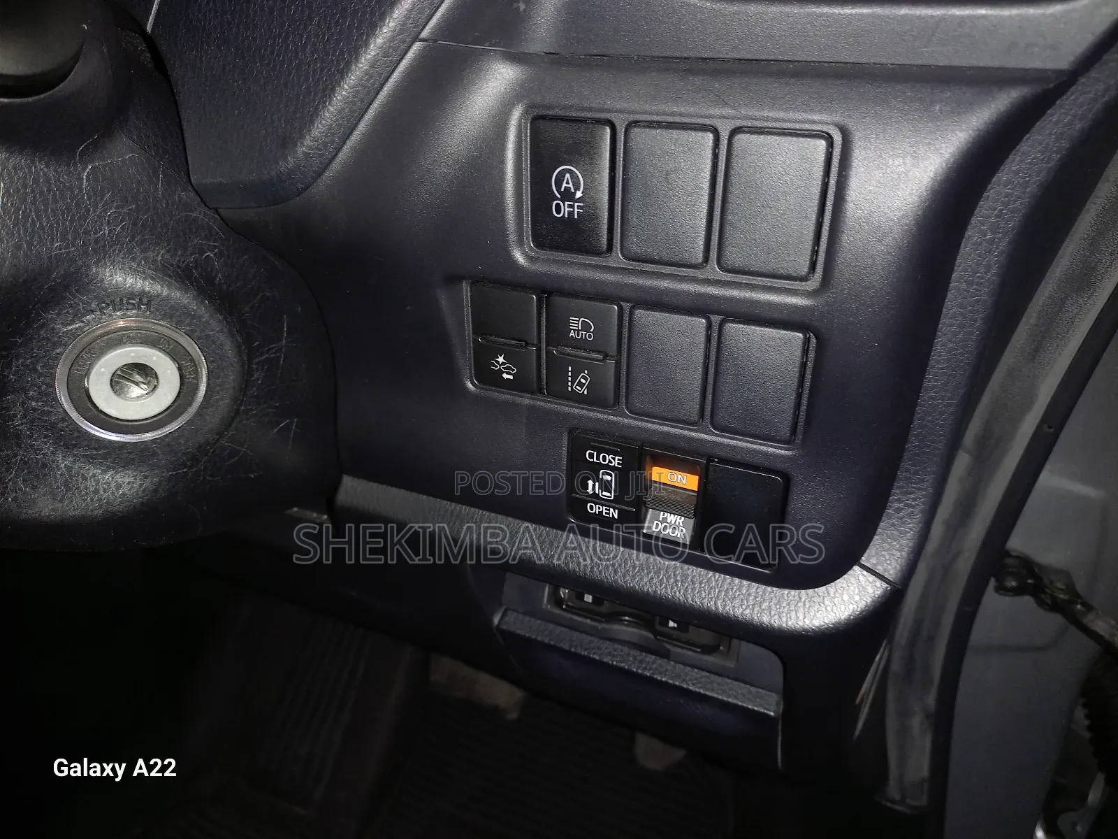 Toyota Voxy 2019 Silver