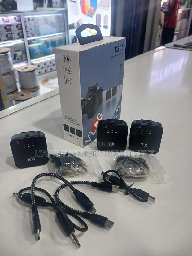 2.4ghz Wireless Microphone for Vlogging Interviews - main view