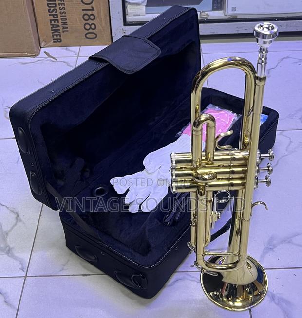 Yamaha Bb Student Trumpet ( Golden Color) - main view
