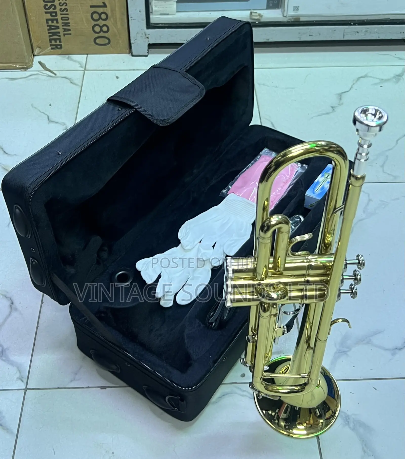 Yamaha Bb Professional Student Trumpet ( Golden Finish )