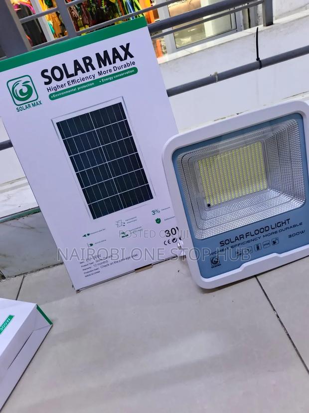 Solarmax 300w Solar Floodlight for Bright Illumination