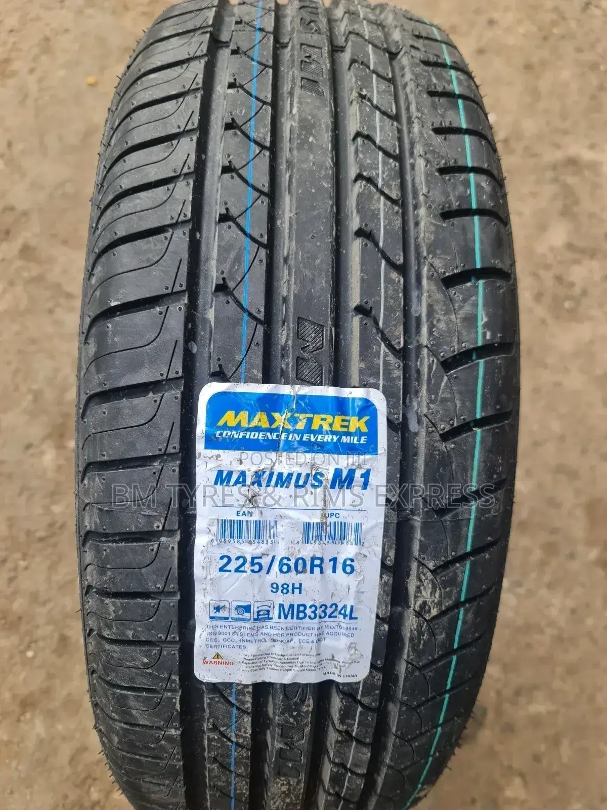 225 /60 R16 Maxtrek Tyres.