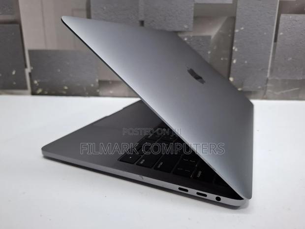 Laptop Apple MacBook Pro 2018 16GB Intel Core i7 SSD 256GB - thumbnail 3