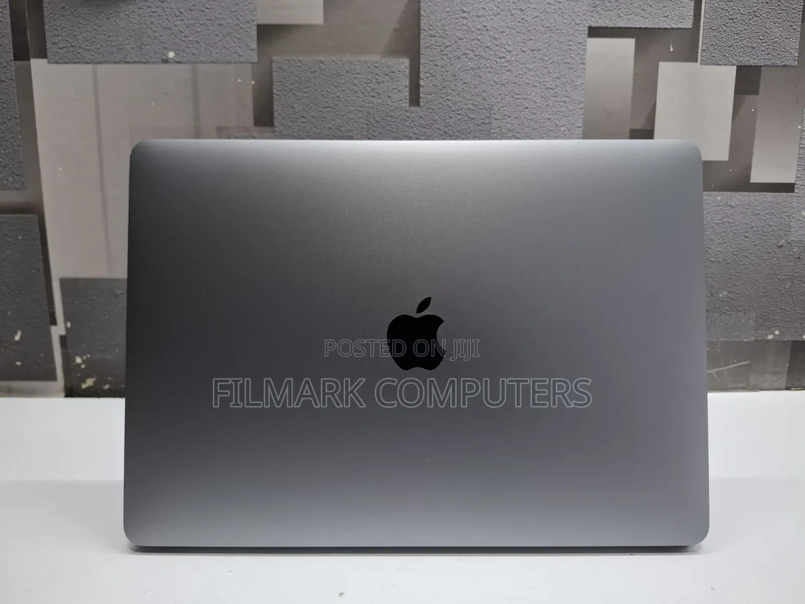 Laptop Apple MacBook Pro 2018 16GB Intel Core i7 SSD 256GB