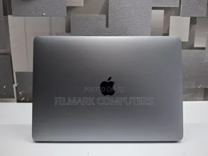 Laptop Apple MacBook Pro 2018 16GB Intel Core i7 SSD 256GB