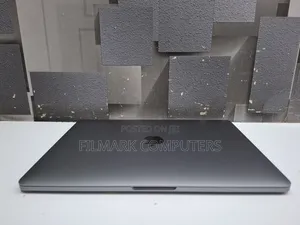 Laptop Apple MacBook Pro 2018 16GB Intel Core i7 SSD 256GB