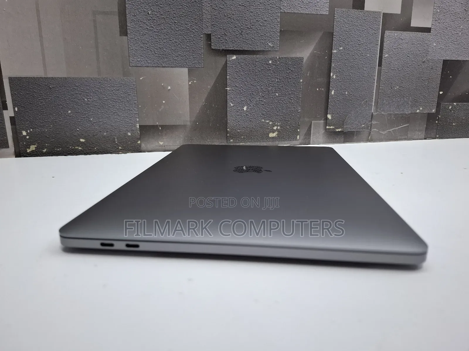 Laptop Apple MacBook Pro 2018 16GB Intel Core i7 SSD 256GB