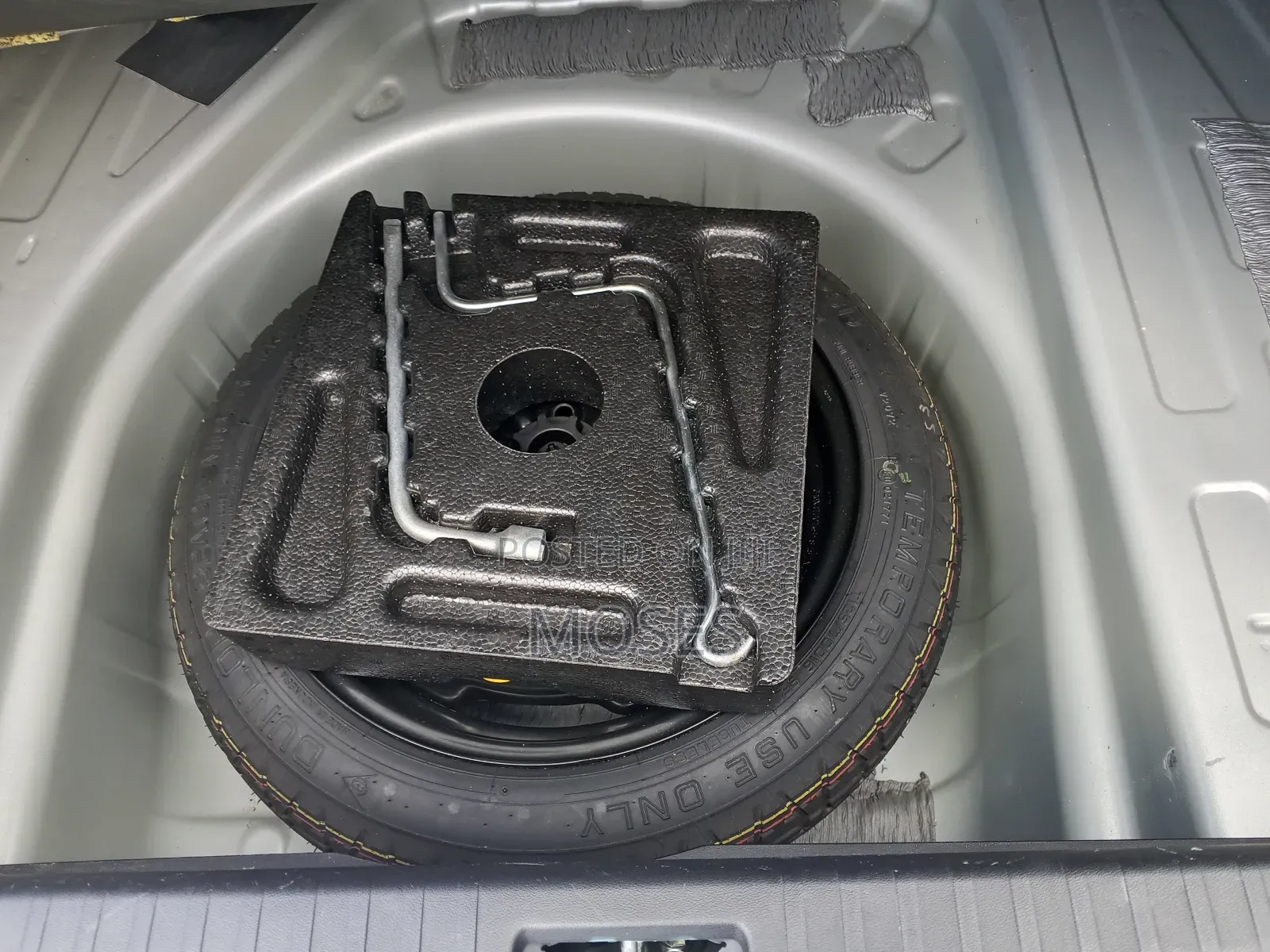 Toyota Premio 2019 Silver