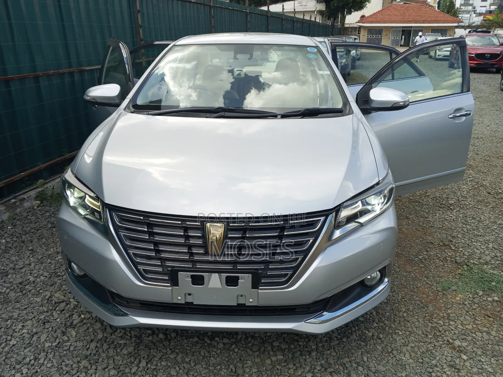 Toyota Premio 2019 Silver