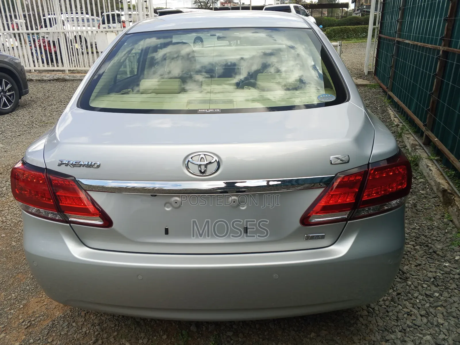 Toyota Premio 2019 Silver
