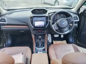 Subaru Forester 2019 Gold