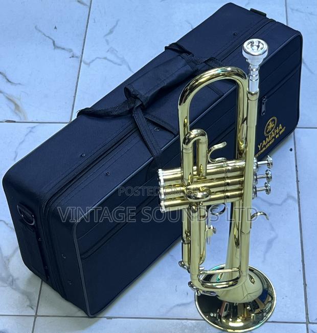 Yamaha Bb Standard Trumpet Complete Package - main view