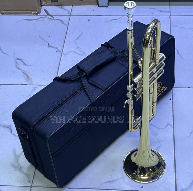 Yamaha Bb Standard Trumpet Complete Package - thumbnail 2