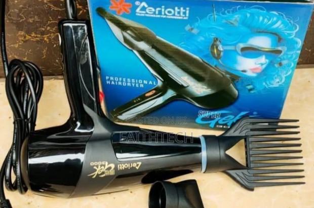 Original Zeriotti Blow Dryer Gek Hairdryer - main view