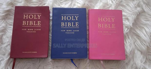 NKJV Bibles - main view