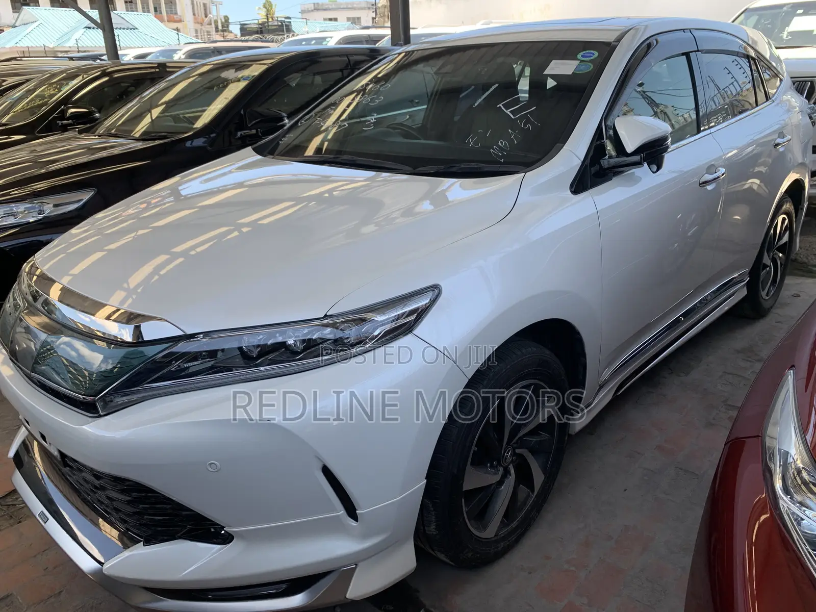 Toyota Harrier 2.0 Turbo 4WD 2018 White