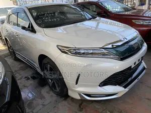 Toyota Harrier 2.0 Turbo 4WD 2018 White