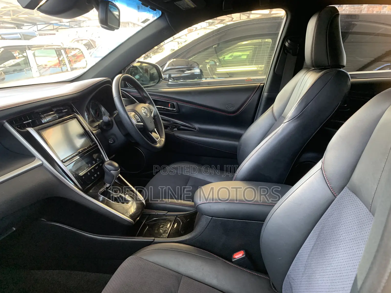 Toyota Harrier 2.0 Turbo 4WD 2018 White