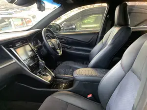 Toyota Harrier 2.0 Turbo 4WD 2018 White