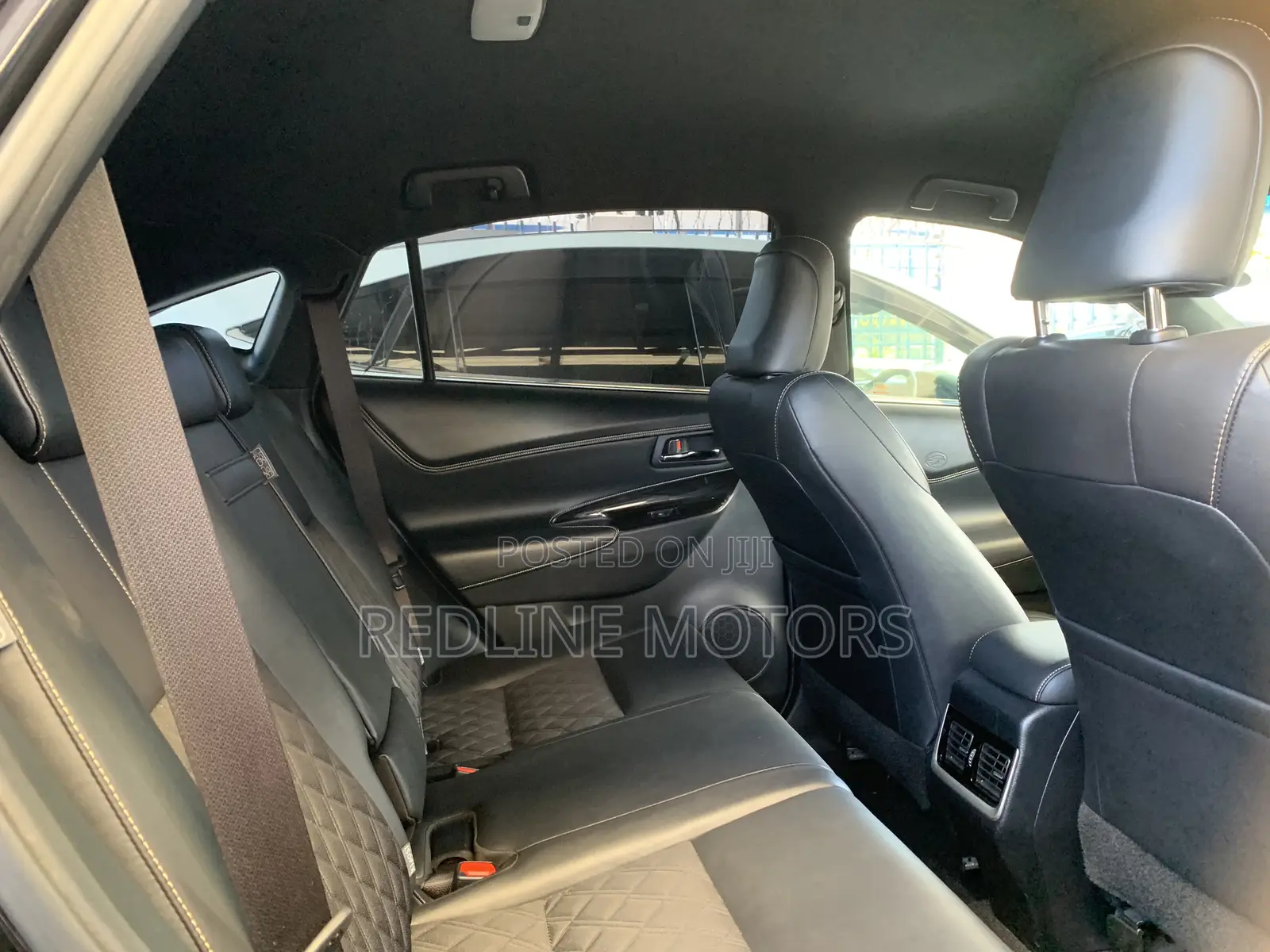 Toyota Harrier 2.0 2018 Black