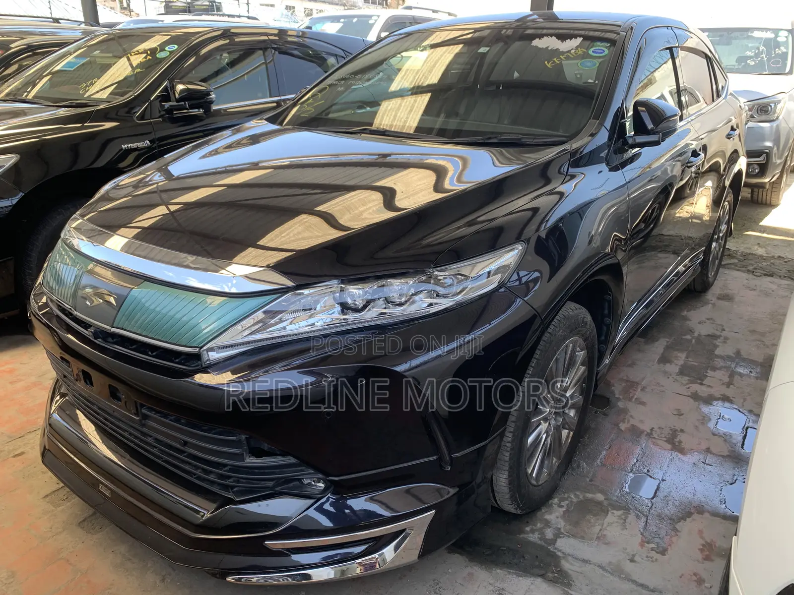 Toyota Harrier 2.0 2018 Black