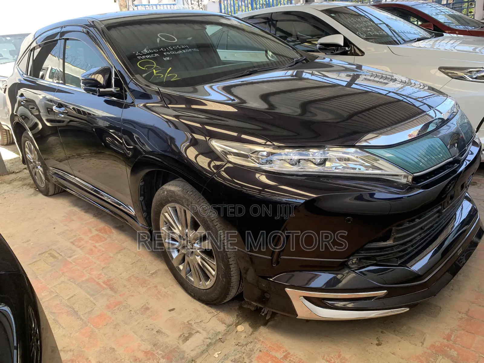 Toyota Harrier 2.0 2018 Black