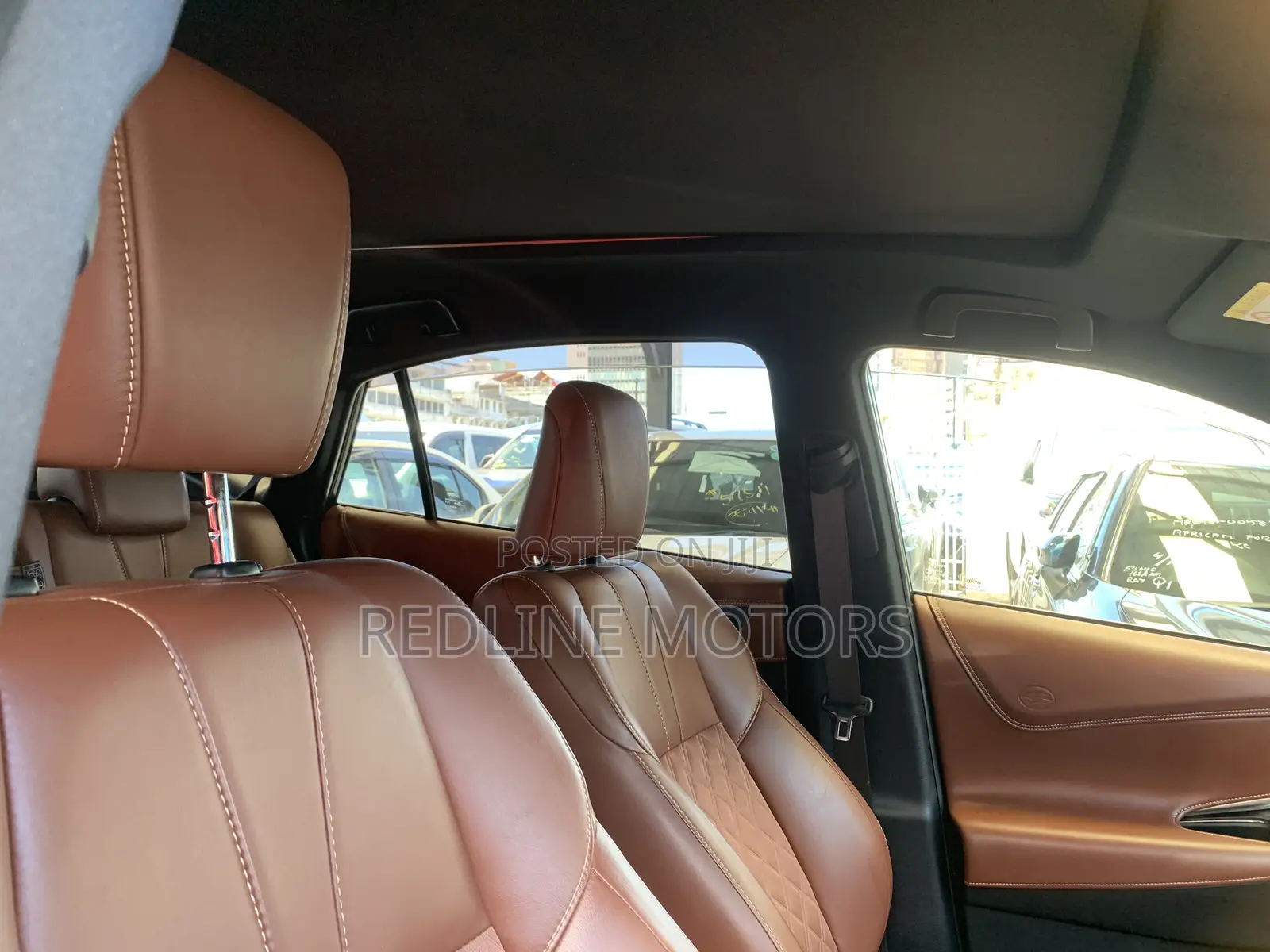 Toyota Harrier 2.0 4WD 2018 Pearl