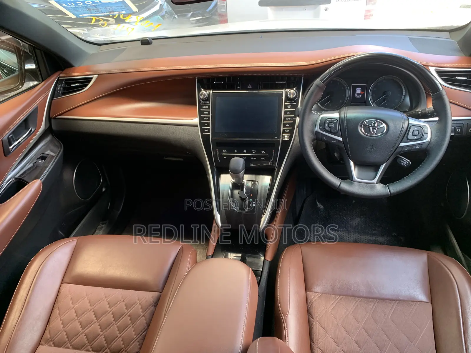 Toyota Harrier 2.0 4WD 2018 Pearl