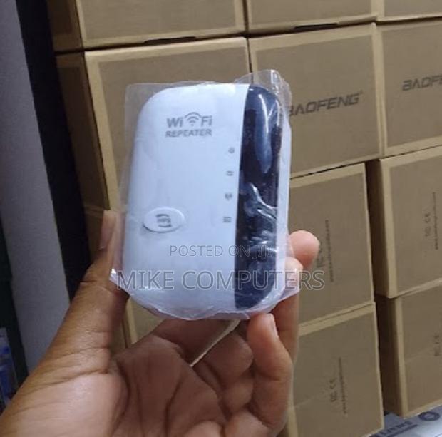 Mobile Wireless Repeater Wifi Extender 300mbps 802n Booster - main view