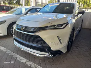 Toyota Harrier 2.0 2020 White