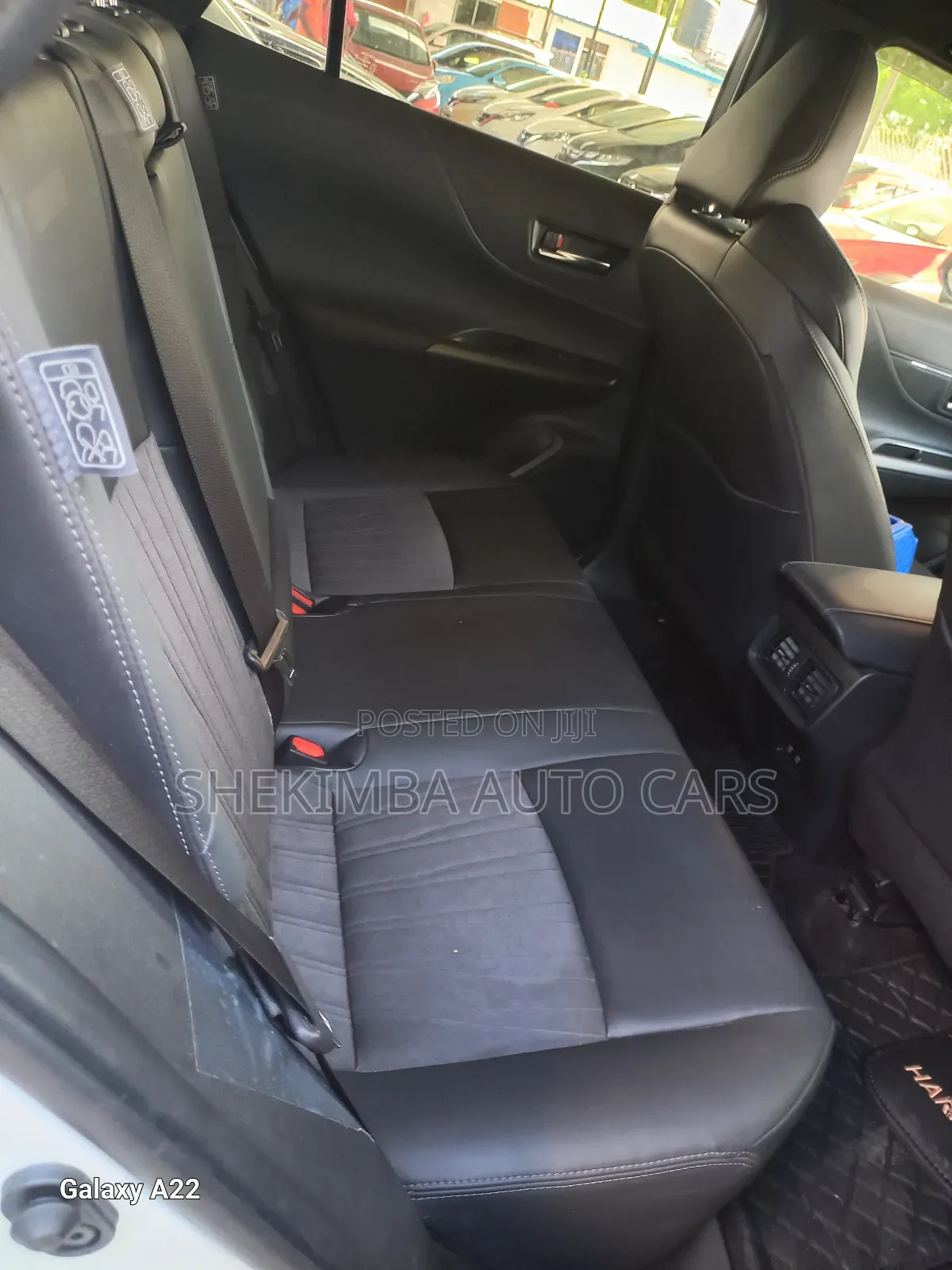 Toyota Harrier 2.0 2020 White