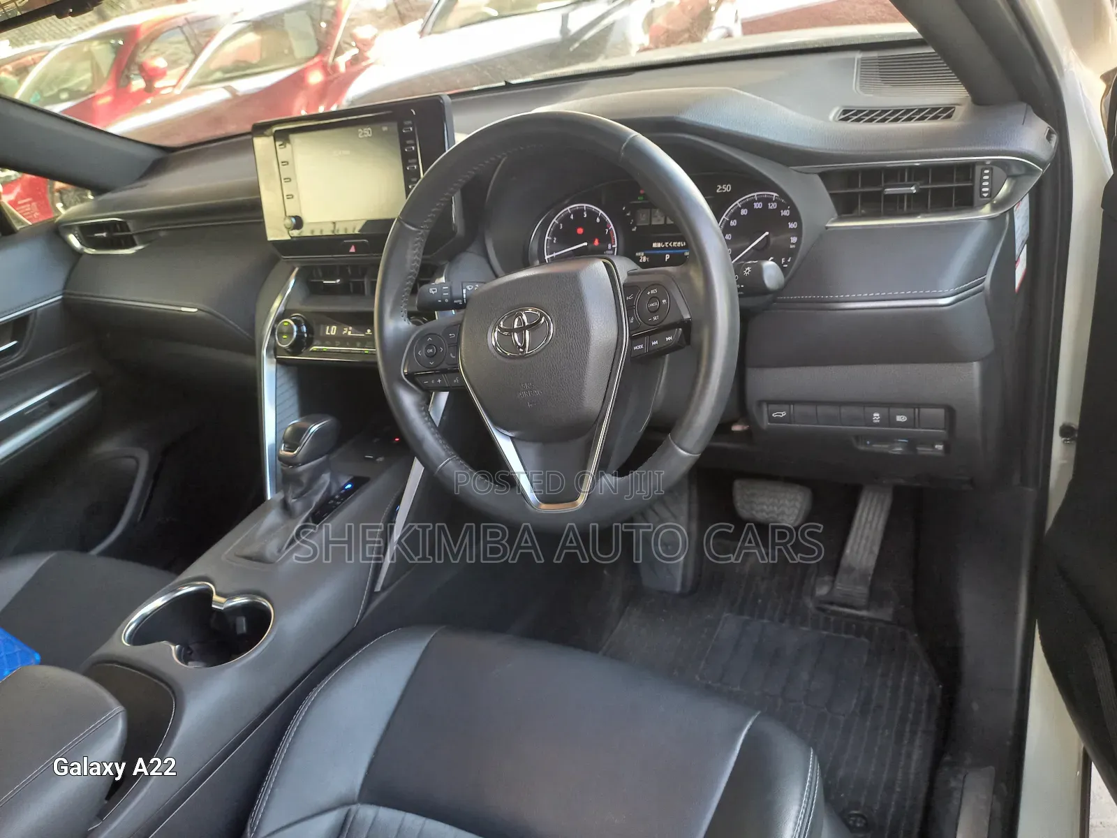 Toyota Harrier 2.0 2020 White