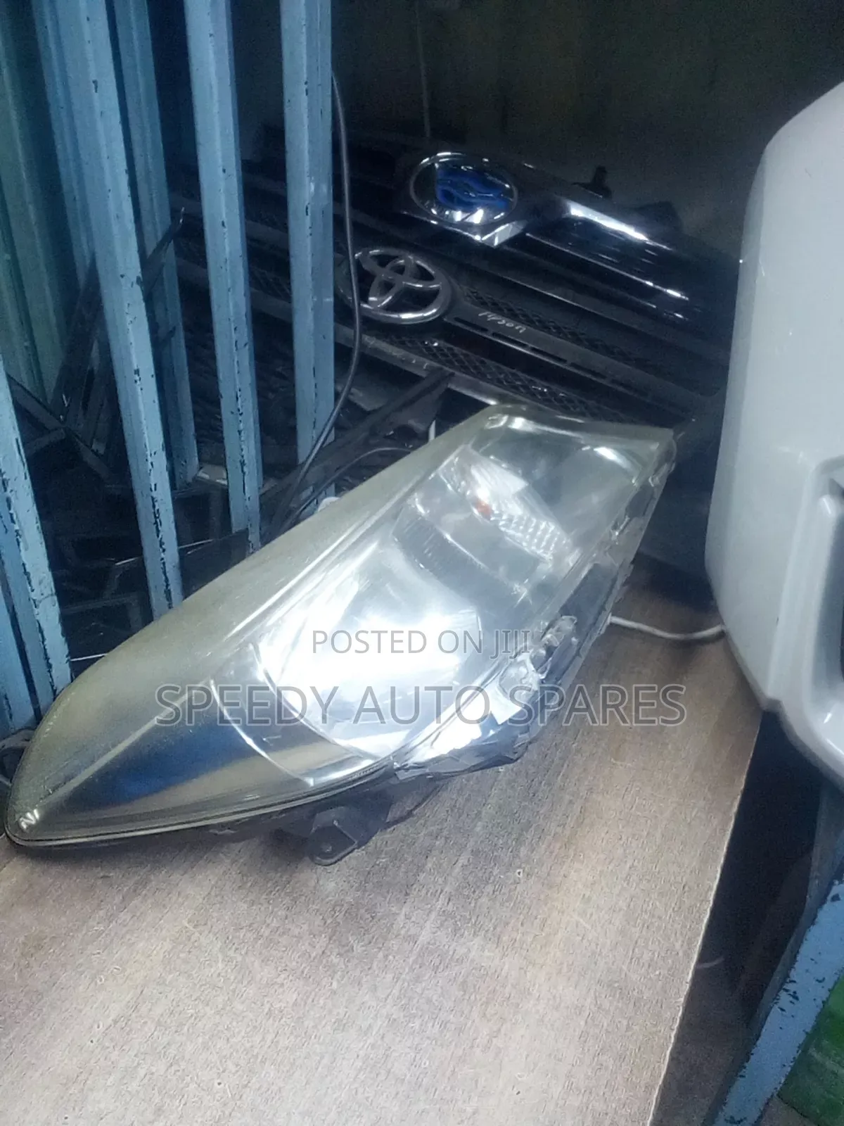 Headlamp/Headlight Vitz 2012-2013 Non Xenon
