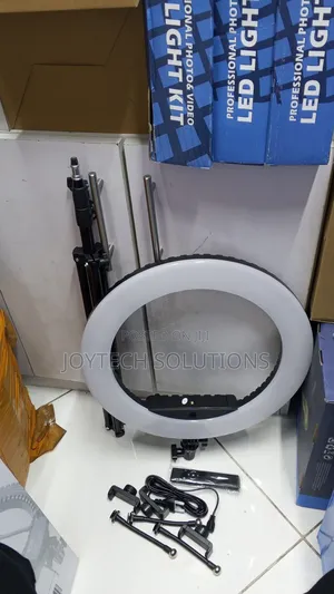 18inch Ring Light Jmary With a Tripod Stand and 3 Phone Holder