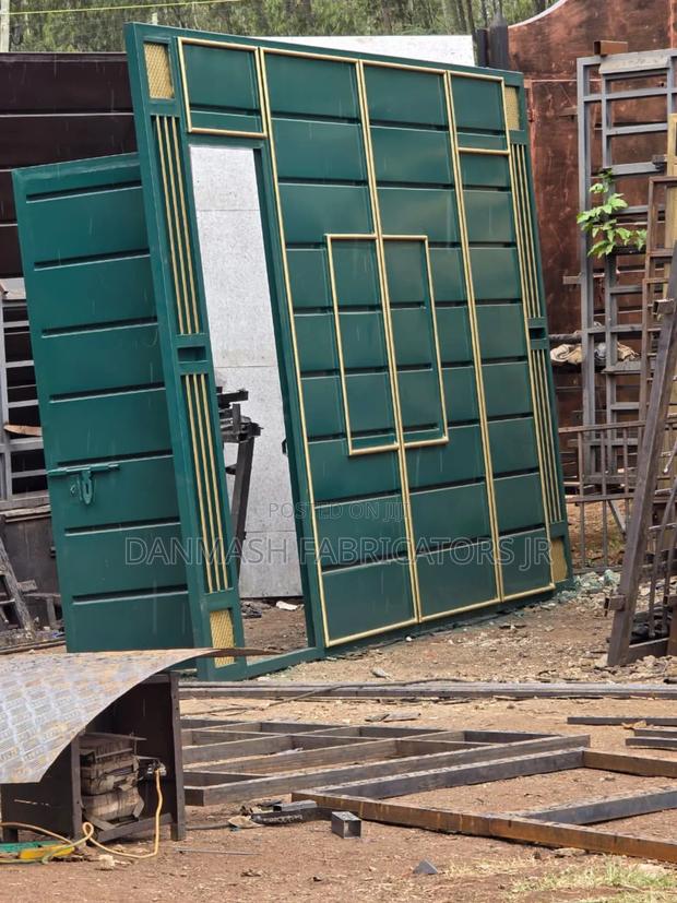 Strong Green Gate for Sale - main view