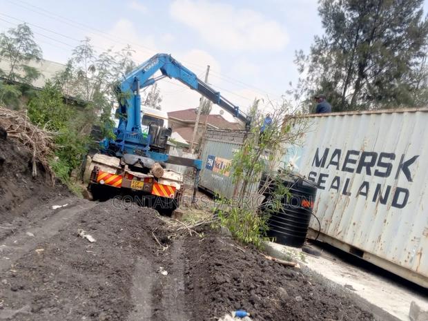 Crane Truck for Container Loading Offloading – Nationwide