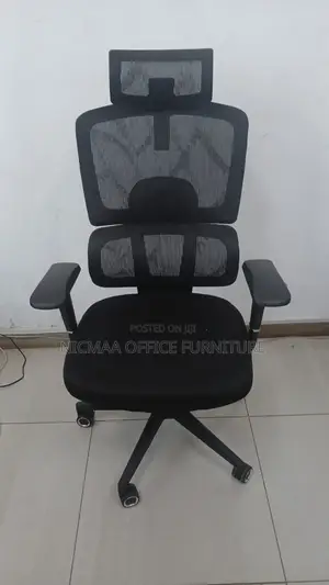 Orthopedic Smart Comfort for High-Performance Workspaces Seat
