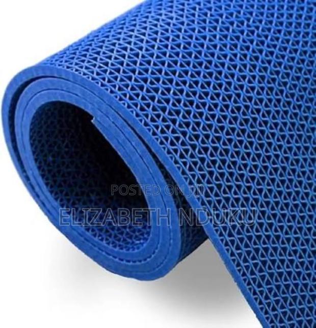 Grooved Rubber Plastic Anti-Slip Floor Mats - main view