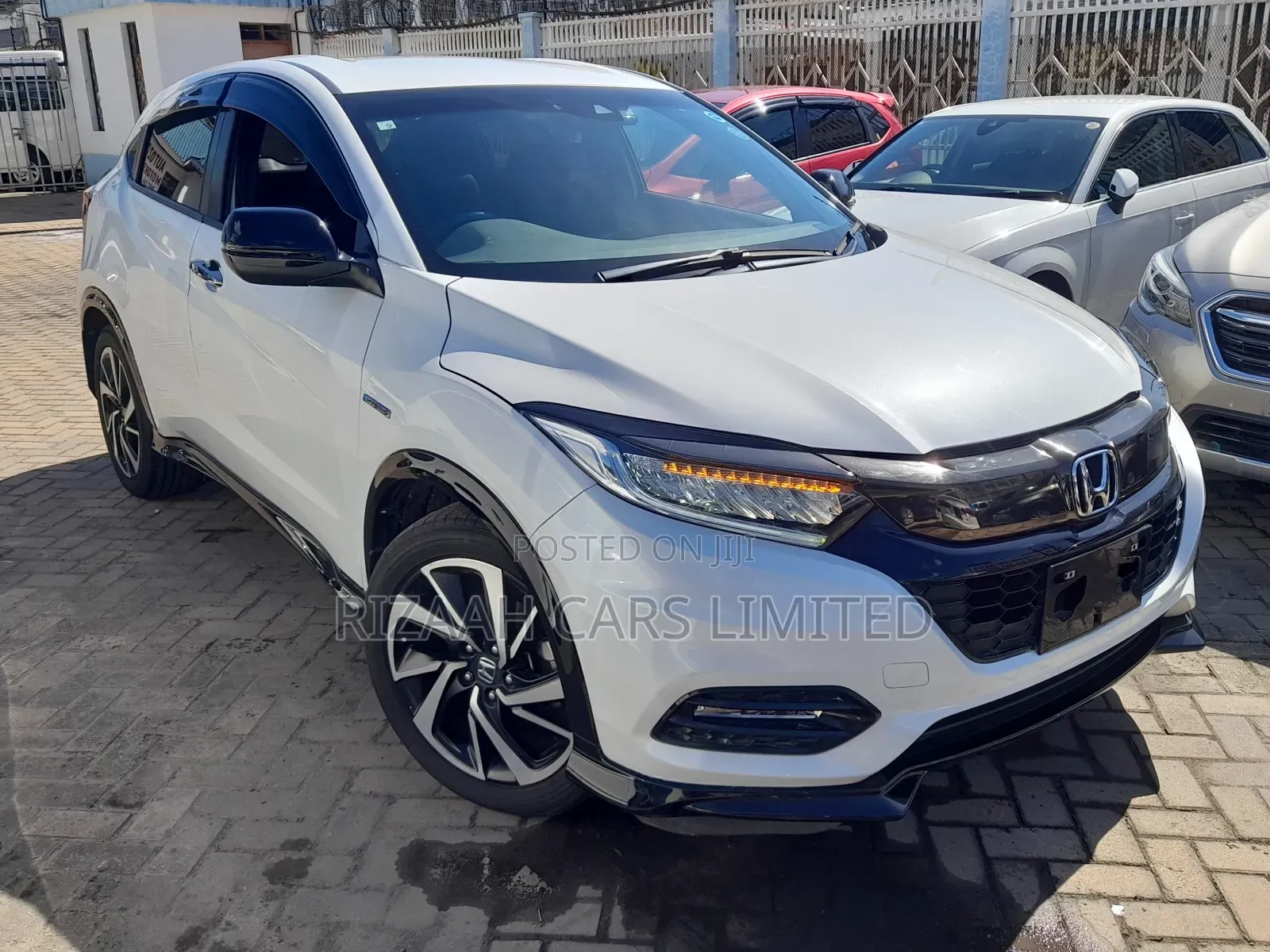 Honda Vezel 1.5 Hybrid 2WD 2019 White