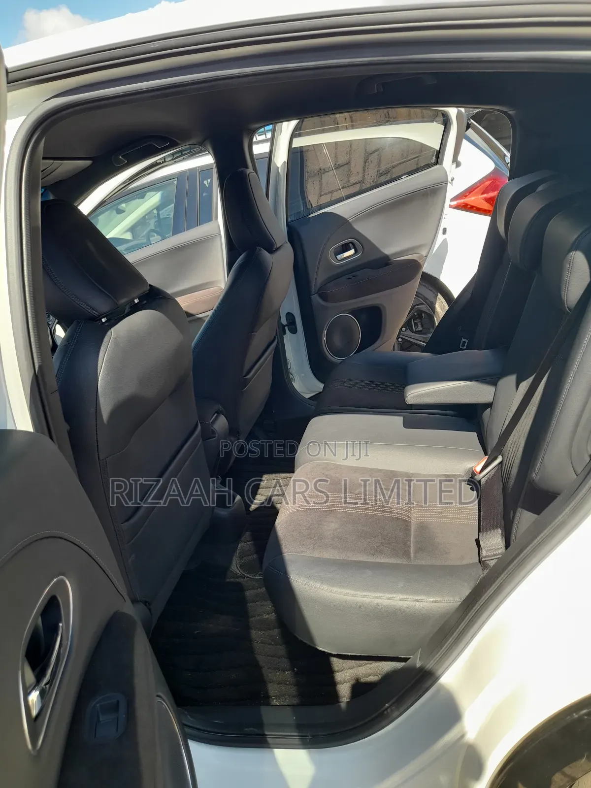 Honda Vezel 1.5 Hybrid 2WD 2019 White